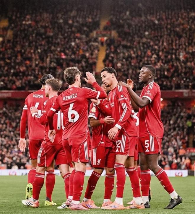 当选中超最佳教练，拉莫斯：这是我们集体奉献的成果（荣膺中超最佳教练，拉莫斯：荣耀属于团队）