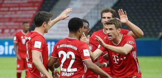 罗马诺：西蒙斯预计缺席莱比锡今日比赛，他已决定转投切尔西（罗马诺：西蒙斯或无缘莱比锡今战，已决定加盟切尔西）