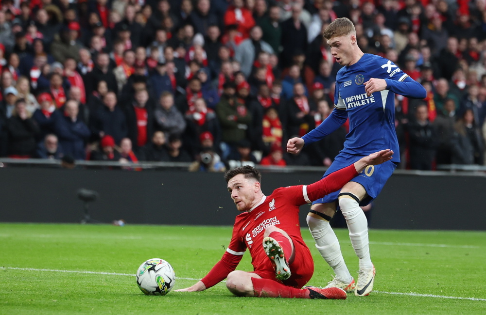 哈曼：拜仁仍是欧冠冠军的重要竞争者，战胜大巴黎是一种警告（哈曼：拜仁依然是欧冠争冠热门，击败大巴黎释放了警示信号）