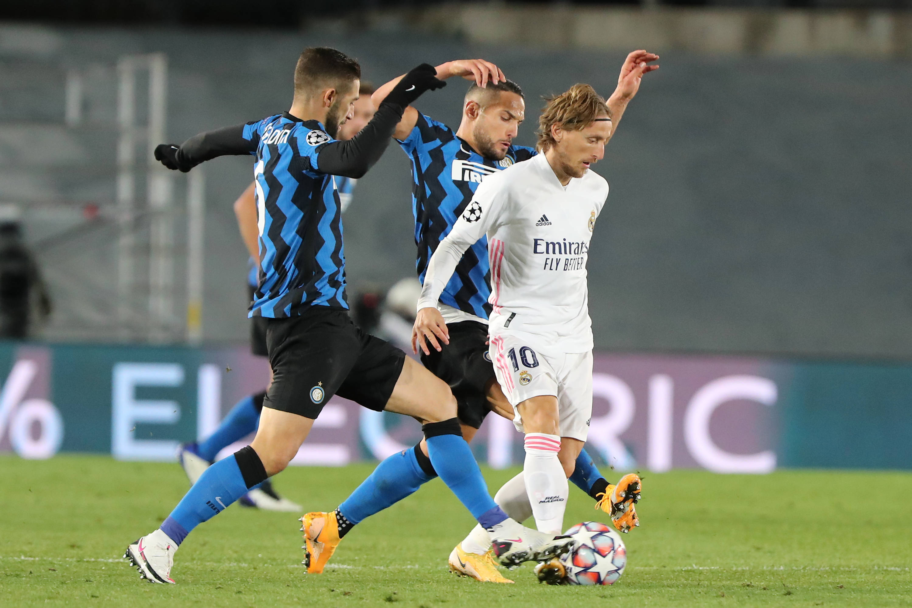 首尔主帅：赛前和林加德讨论过，让他更好地去领导球队（首尔主帅：赛前已与林加德沟通，助其更好带队）