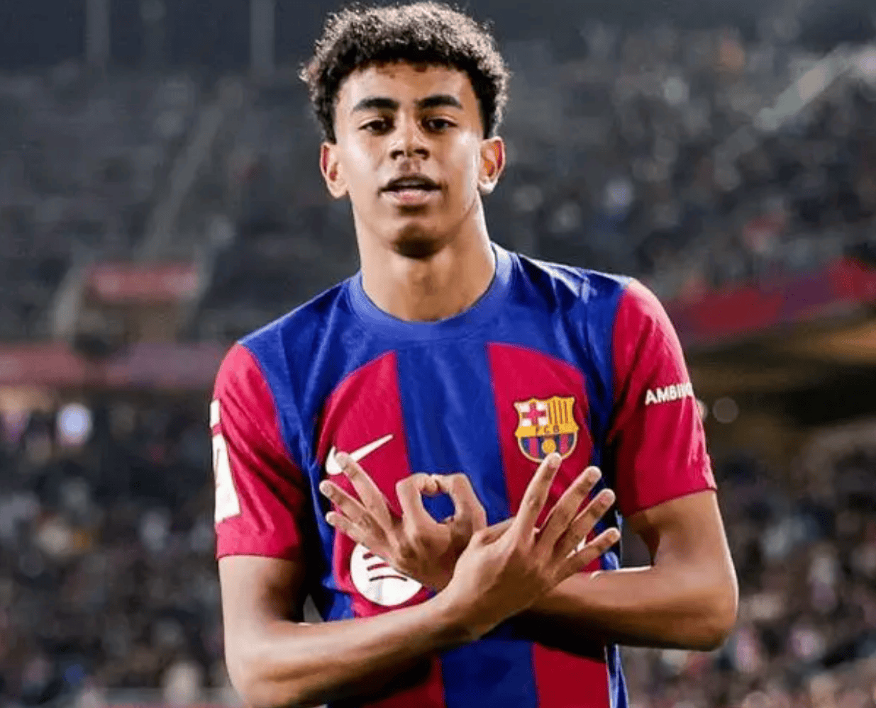 科斯米：小法的赛后言论并非傲慢，但科莫明显和国米存在差距（科斯米：小法赛后言论并非傲慢，但科莫与国米实力差距明显）